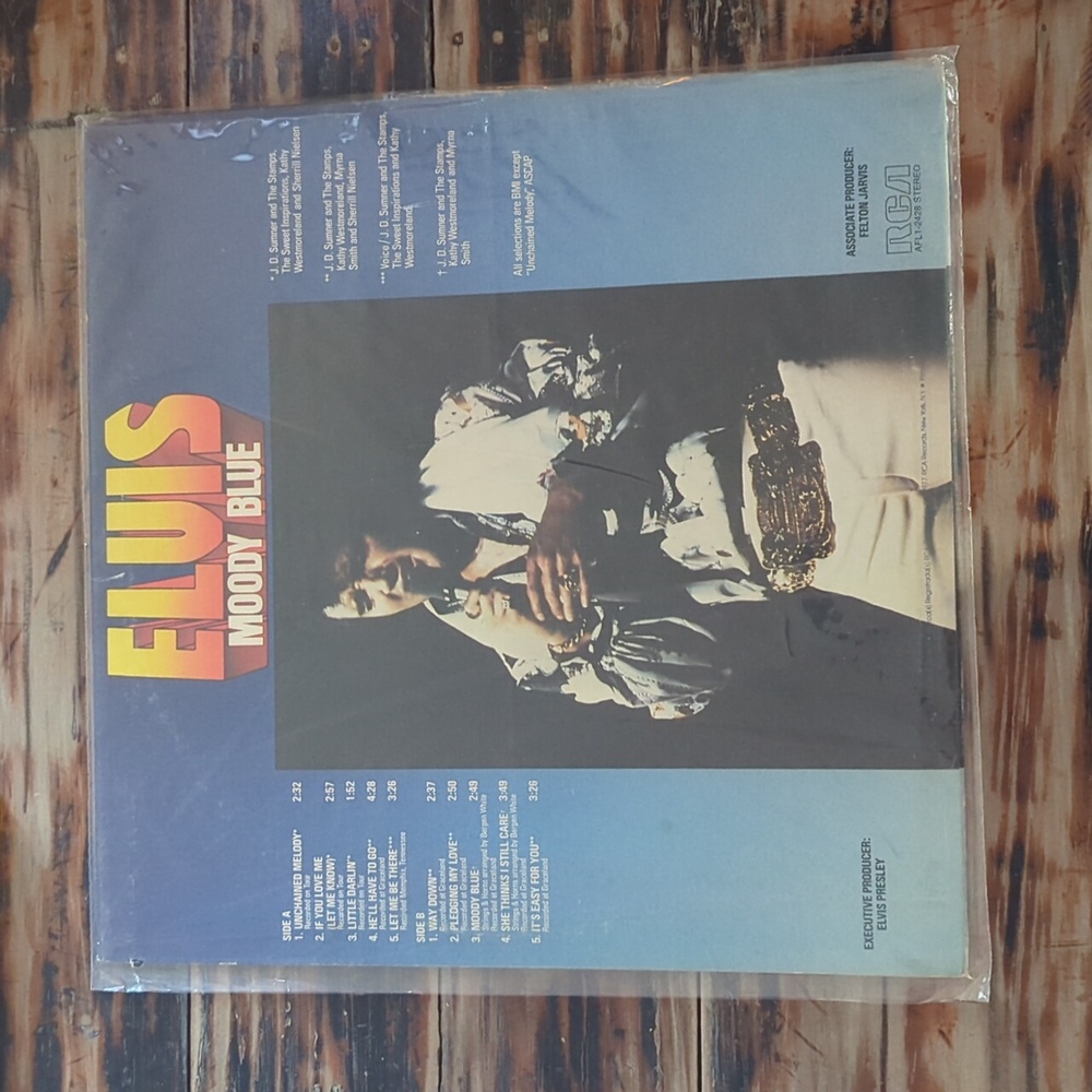 Elvis - Picture 2 of 2